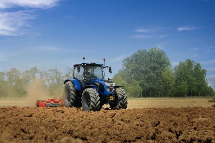 Landini 6-125 RS : la nouvelle expression de la puissance, de la polyvalence, du style et de l’innovation au service de l’agriculture professionnelle